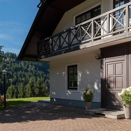Karami Mountainhouse Oda ve Kahvaltı Tržič