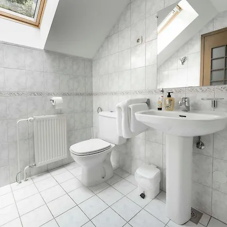 Karami Mountainhouse 3* Tržič