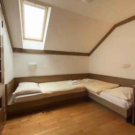 Karami Mountainhouse Oda ve Kahvaltı 3*