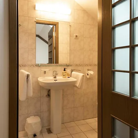Karami Mountainhouse 3* Tržič