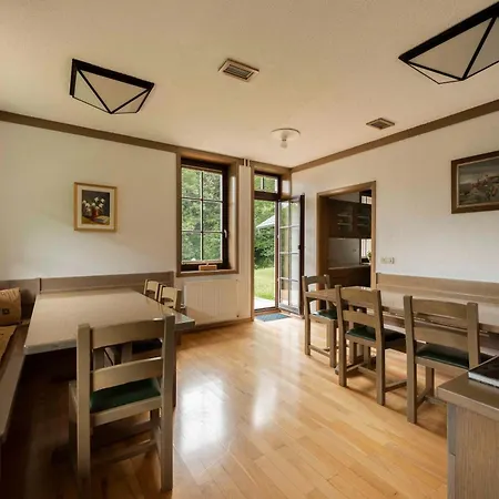 Oda ve Kahvaltı Karami Mountainhouse