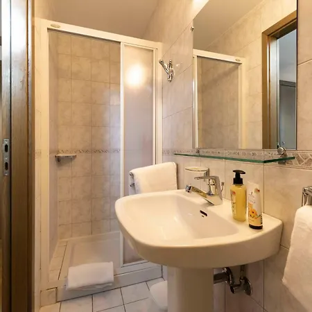 Karami Mountainhouse Oda ve Kahvaltı Tržič