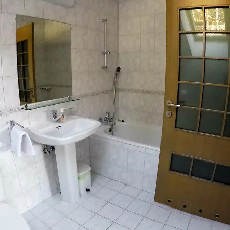 Oda ve Kahvaltı Karami Mountainhouse 3*