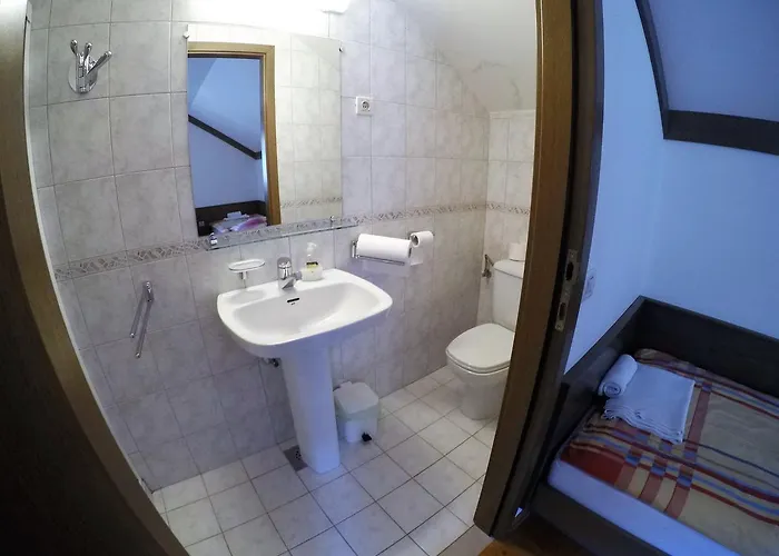 Karami Mountainhouse Bed & Breakfast 3*