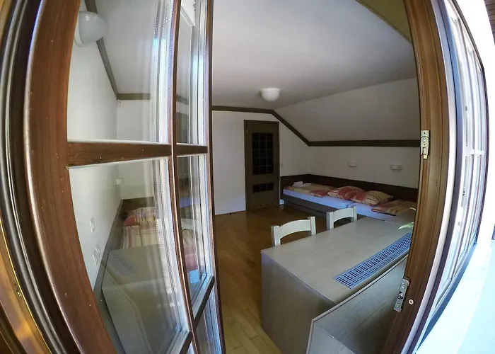 Karami Mountainhouse 3* Tržič